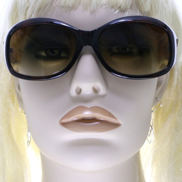 Liz Claiborne Accessories - Liz Claiborne  "Harper" Heart Oversize-Sunglasses
